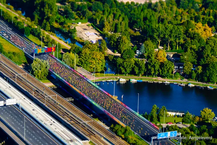 Ayvens hoofdsponsor Run Op de Ring tijdens 750 jaar Amsterdam
