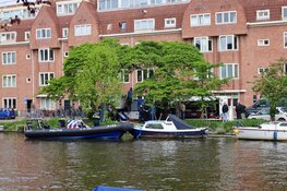 Overleden persoon aangetroffen in water Josef Israëlskade