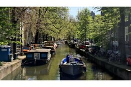 Pand op Raamgracht in Amsterdam beschoten