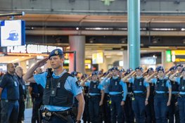 "Schiphol valt stil om te herdenken: twee minuten stilte voor de gevallenen"