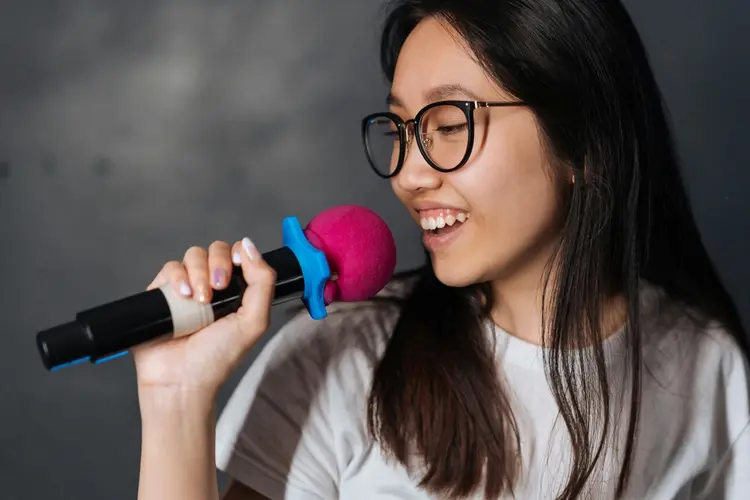 De ultieme gids voor het organiseren van een karaoke avond in Amsterdam
