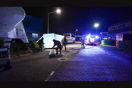 Marktwagen zwaar beschadigd na brand