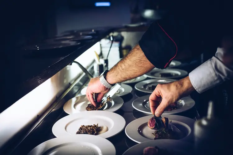 Essentiële tips voor een efficiënte en veilige horeca-keuken