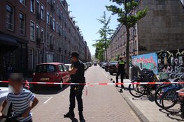 Meerdere mensen uit brandende woning gered door brandweer in Amsterdam