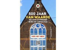De lutherse gemeenschap onthult kunstkado aan de inwoners en bezoekers van Amsterdam, ter gelegenheid van 500 jaar lutheranen in 750-jarige stad