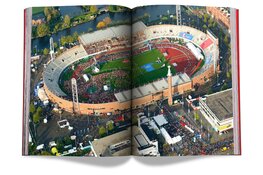 Limited edition boek Finish As One eert 50 jaar Amsterdam Marathon