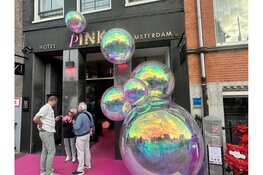Tien jaar PINK Party in het INK Hotel: een feest vol trots, kleur en inclusie