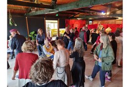 Gratis dansmiddag voor ouderen: swingen op muziek van toen bij De VerbroederIJ