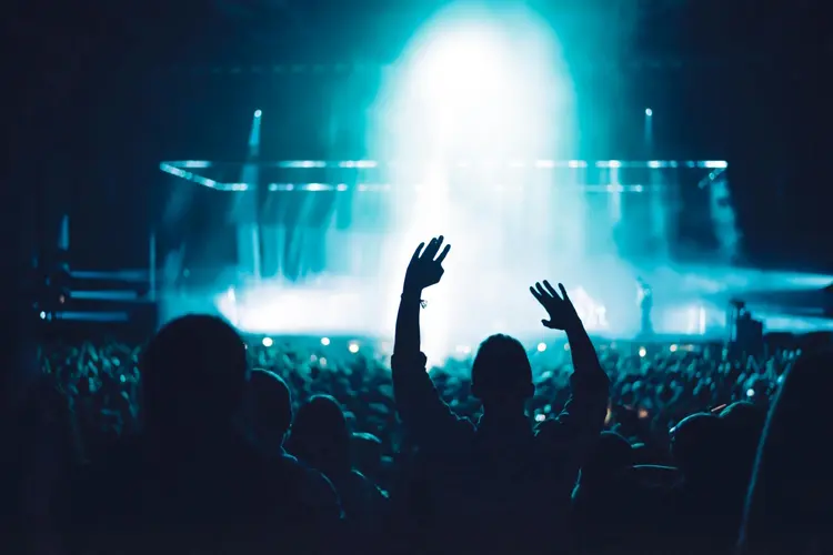 Festivalweer of plensbui? Zo bereid je je voor op outdoor events in Amsterdam