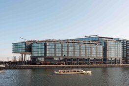 Pianist Nicolas van Poucke treedt op bij DoubleTree By Hilton Amsterdam Centraal Station met Grachtenfestival