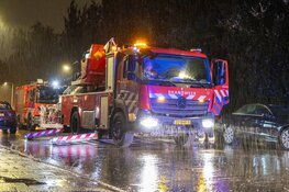 Vier personen door brandweer gered uit brandende woning in Amsterdam