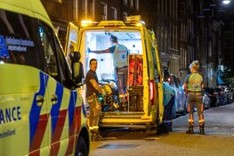 Man zwaargewond na mogelijke steekpartij in Amsterdam