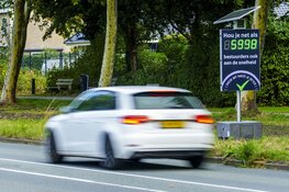 Dynamische displays stellen de norm voor veilig rijden