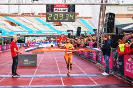 Khalid Choukoud gaat voor nationale marathontitel tijdens TCS Amsterdam Marathon