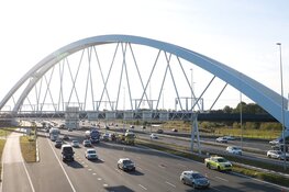 Motorrijder gewond bij ongeluk op de A1 bij Muiderberg