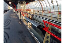 Tijdens ADE 2025 rijden metro’s op vrijdag- en zaterdagnacht langer door en starten zondagochtend eerder op