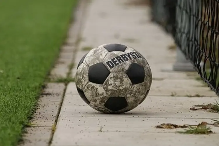 Ajax Vrouwen doen snel zaken tegen SC Heerenveen