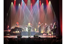 Een hommage die schuurt in de Kleine Komedie