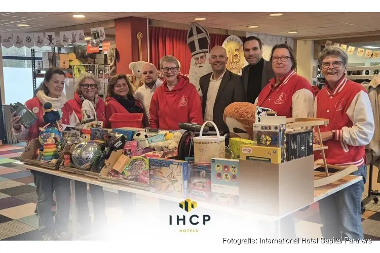 Renaissance Amsterdam Schiphol Airport Hotel en Moxy Amsterdam Schiphol Airport Hotel dragen bij aan warm Sinterklaasfeest voor gezinnen in de regio