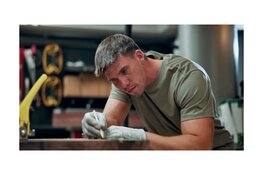 Amsterdamse zzp’er zoekt houvast in onzekere tijden