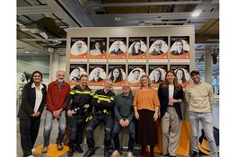 Amsterdam Oost trapt Orange the World af met posteractie sleutelfiguren en vrachtwagenbioscoop