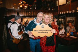 Klup zet snert in tegen eenzaamheid: Nationale Snertdag verbindt Noord-Hollandse vijftigers