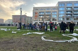 Afgedankt materiaal krijgt nieuwe glans tijdens opening kunstproject in het Bella Vistapark