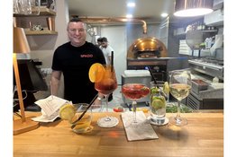 Spazio luidt de noodklok: geen alcoholvergunning dreigt pizzeria de das om te doen