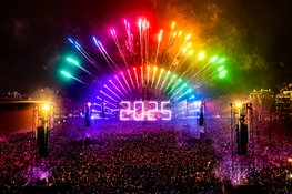 Het Museumplein als Nederlands Times Square: een iconisch aftelmoment met Electric Fireworks.