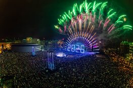 Ruim 80.000 bezoekers beleven een Nederlands Times Square-moment met Electric Fireworks en Electric Fireworks Junior op het Museumplein in Amsterdam