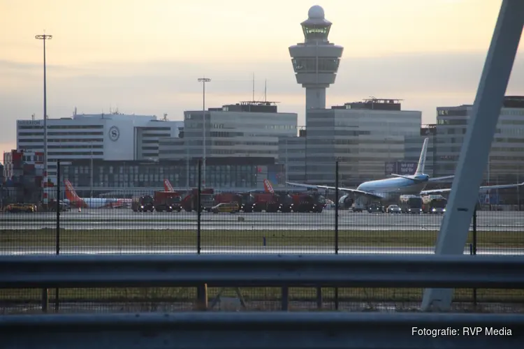 Vooralarm op Schiphol na melding van vliegtuigprobleem