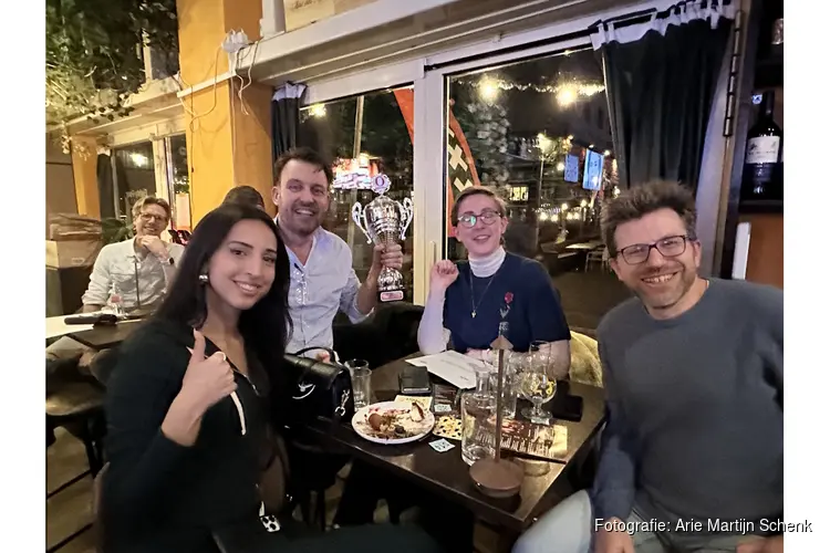 Tweede Oost Quiz trekt volle zaal en krijgt vervolg