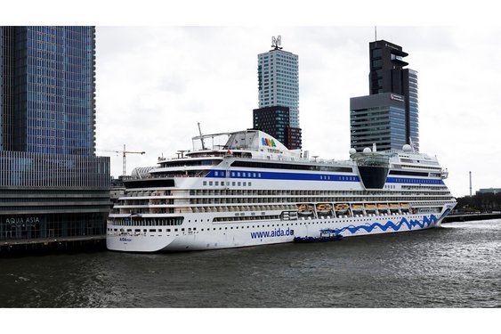 College wil per 2035 stoppen met zeecruise in Amsterdam