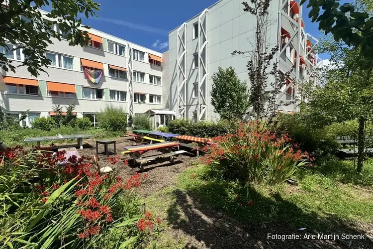 Stadsdeelcommissie Oost bespreekt onveiligheid bij Stek Oost na Zembla-uitzending