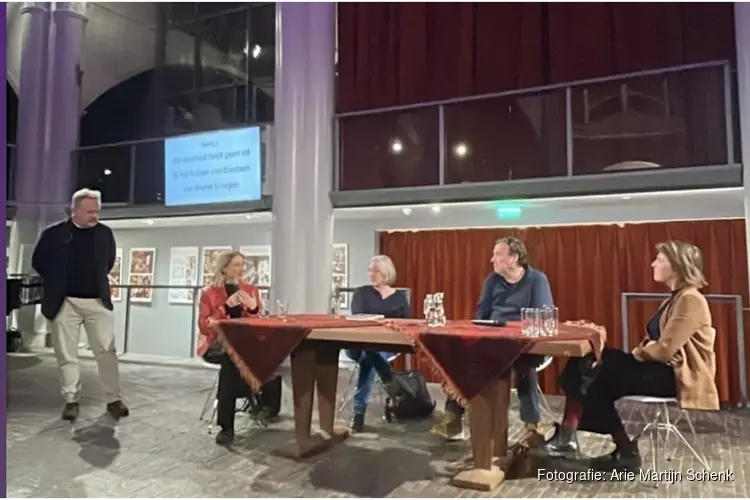 Bruine kroeg als erfgoed en ontmoetingsplek: debat bij opening tentoonstelling