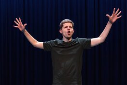 Hilarisch, droog en doordacht: cabaret op z’n Thjums