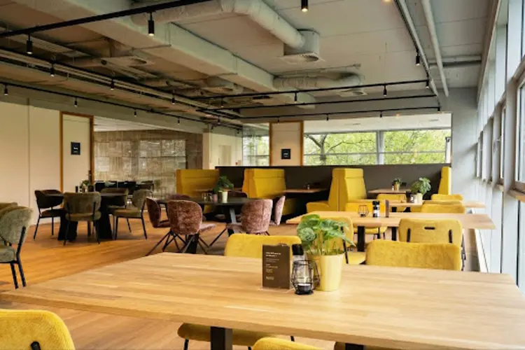 Nieuwe werkplek nodig in de buurt van Schiphol? Hier moet u op letten bij flexibele kantoorruimte