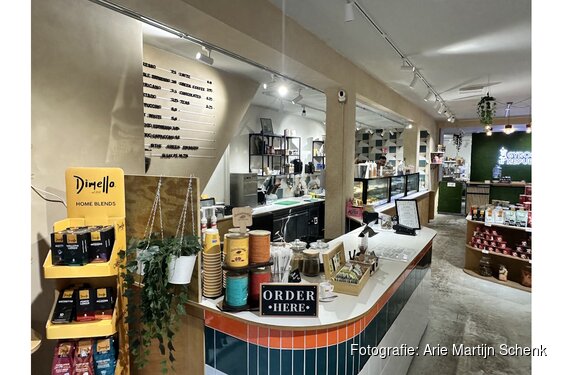 Griekse smaken en buurtgevoel in de Pijp