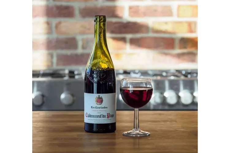 Spijs & wijn: twee iconen – een robuuste Châteauneuf‑du Pape bij wild, een elegante Meursault bij vis