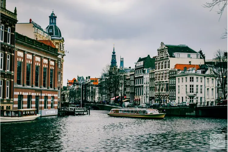 Minder betalen tijdens shoppen in Amsterdam met actuele kortingscodes