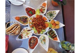 Iftar verbindt aan de Borneosteiger bij Sham oost