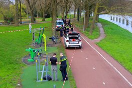 Persoon gewond bij steekincident in Amsterdam, verdachte aangehouden