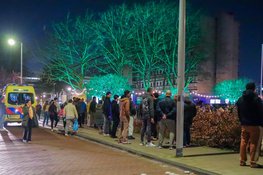Brand bij asielzoekerscentrum in Zuidoost, hulpdiensten massaal ingezet