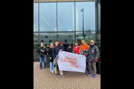 Eerste schoonmaakactie van XXX Cleanups levert 171 kg zwerfafval op in Amsterdam Oost