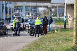 Motorrijder gewond bij aanrijding op Radarweg