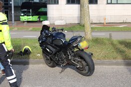 Motorrijder gewond bij aanrijding op Radarweg