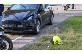 Motorrijder gewond bij aanrijding op Radarweg