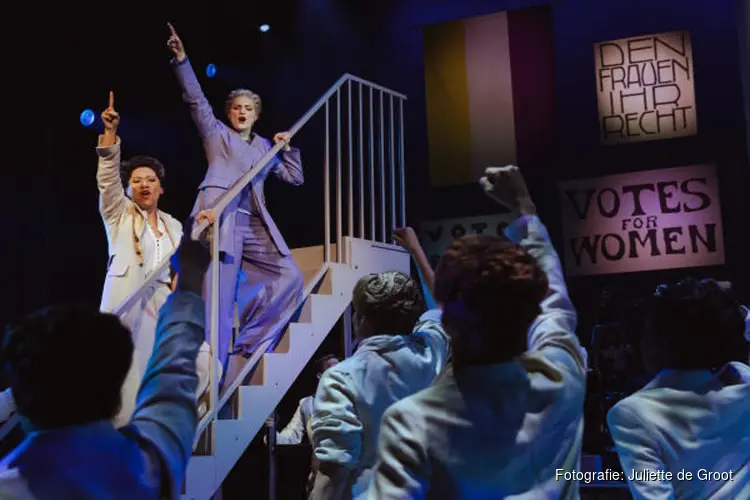 Sterrenregen voor ALETTA de musical