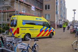 Gewonde na steekpartij in woning in Amsterdam