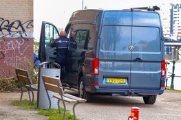 Gewonde na steekpartij in woning in Amsterdam